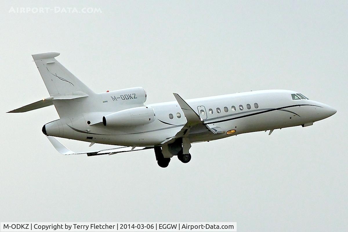 M-ODKZ, 2001 Dassault Falcon 900EX C/N 86, 2001 Dassault Falcon 900EX, c/n: 86 departs Luton