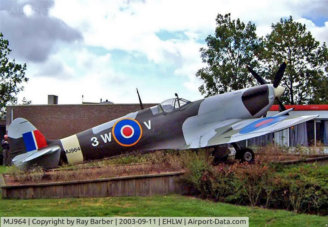 MJ964, Supermarine Spitfire IX Replica C/N Not found MJ964, Supermarine Spitfire IX replica [Unknown] Leeuwarden~PH 11/09/2003