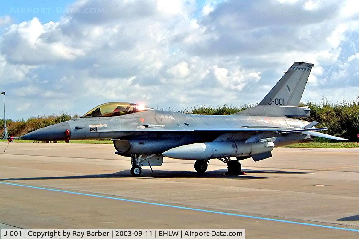 J-001, Fokker F-16AM Fighting Falcon C/N 6D-157, General Dynamics F-16AM Fighting Falcon [6D-157] (Royal Netherlands Air Force) Leeuwarden~PH 11/09/2003