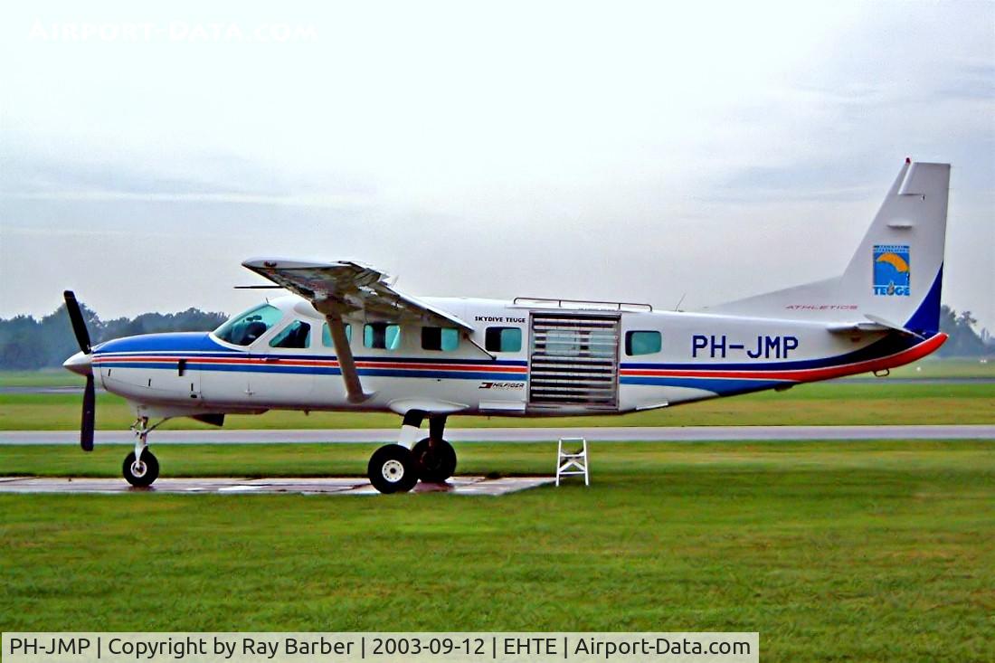 PH-JMP, 1997 Cessna 208B Supervan 900 C/N 208B-0583, Cessna 208B Grand Caravan, [208B-0583] (National Parachutisten Centre) Teuge~PH 12/09/2003