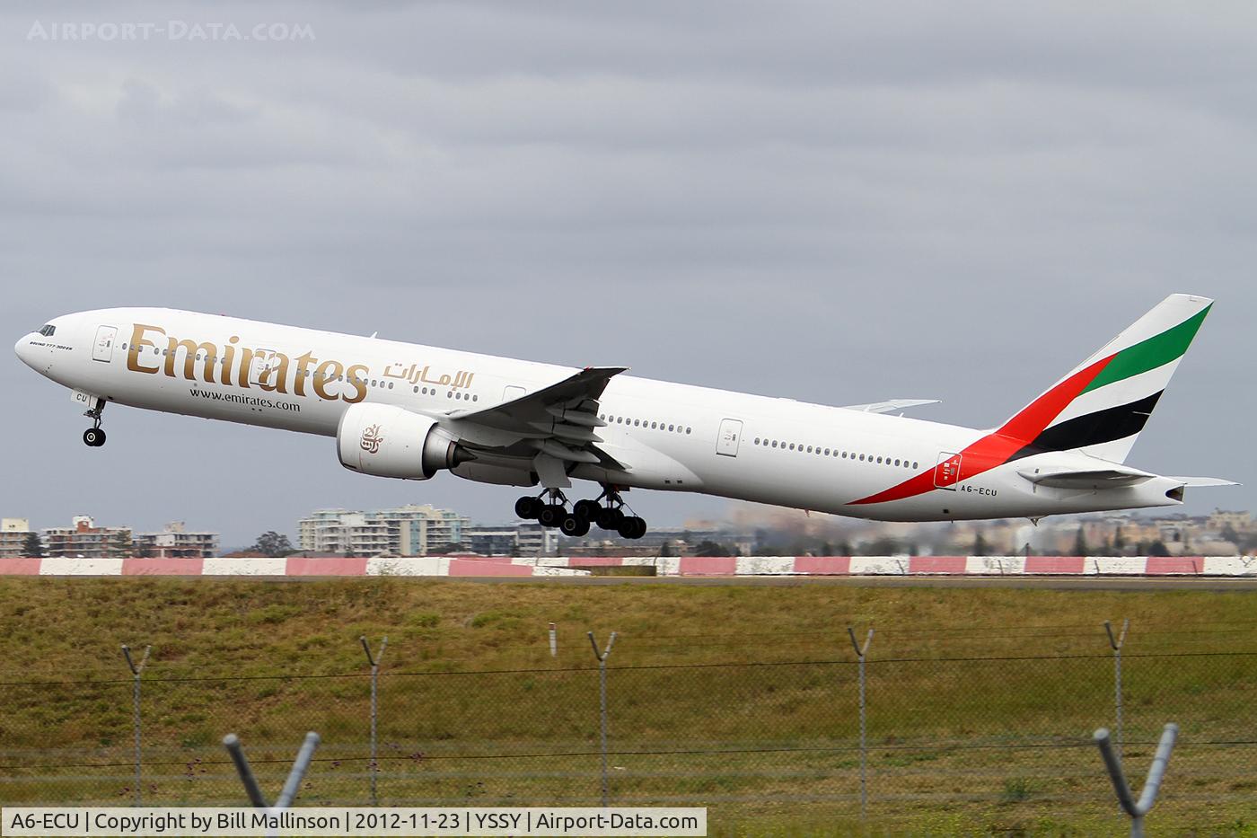 A6-ECU, 2009 Boeing 777-31H/ER C/N 35593, rotating from 16R to CHC as EK418