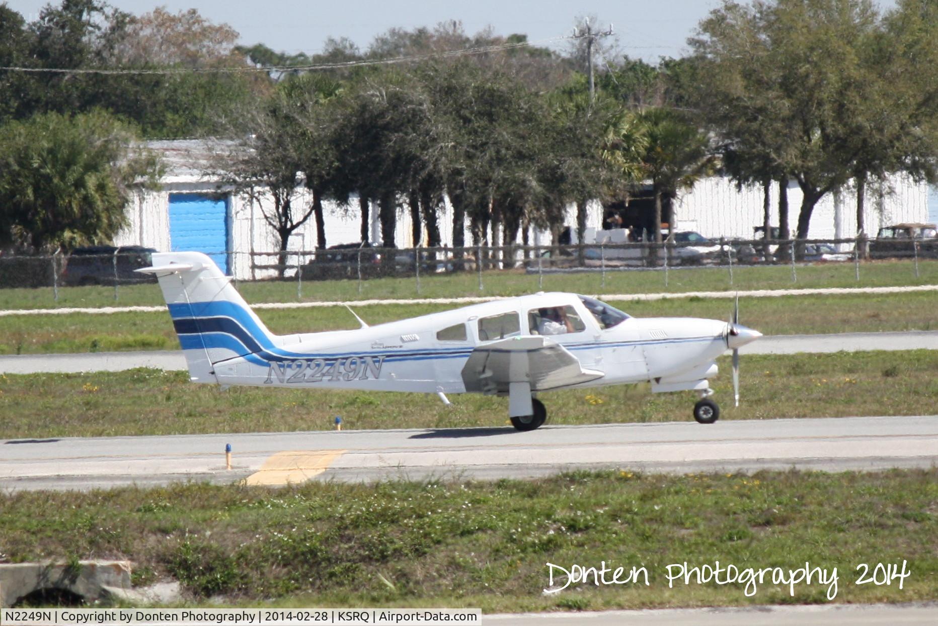 N2249N, 1979 Piper PA-28RT-201T Arrow IV C/N 28R-7931053, Piper Cherokee (N2249N) taxis at Sarasota-Bradenton International Airport