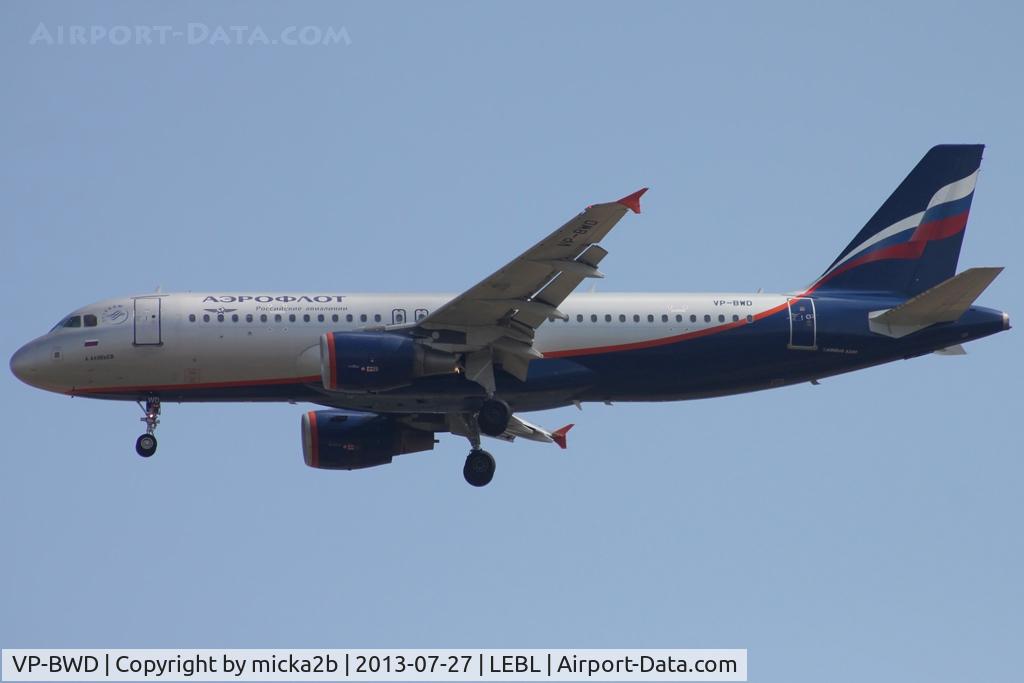 VP-BWD, 2003 Airbus A320-214 C/N 2116, Landing