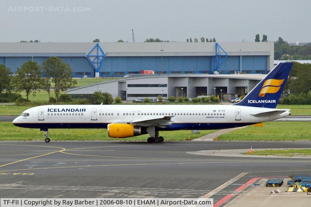 TF-FII, 1990 Boeing 757-208 C/N 24760, Boeing 757-208 [24760] (Icelandair) Amsterdam-Schiphol~PH 10/08/2006