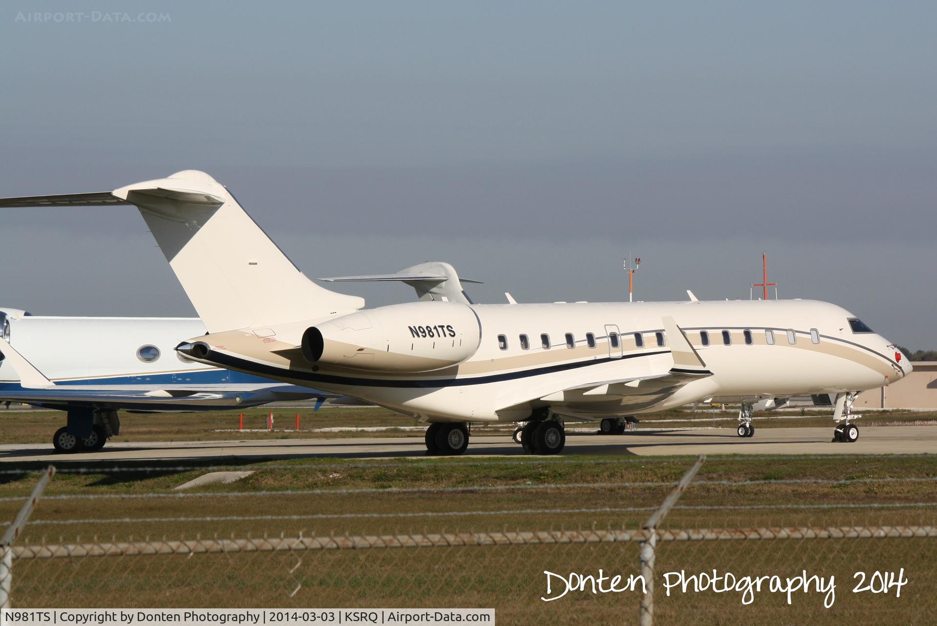 N981TS, 2008 Bombardier Global Express XRS (BD-700-1A10) C/N 9281, Bombardier Global 7000 (N981TS) sits on the ramp at Rectrix
