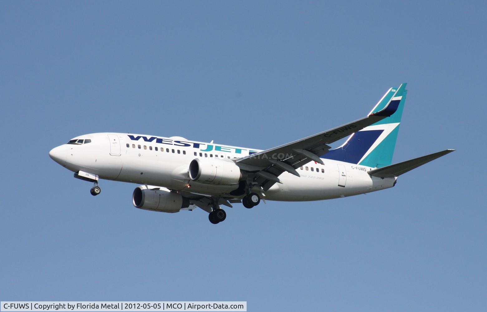 C-FUWS, 2004 Boeing 737-7CT C/N 32765, West Jet 737-700