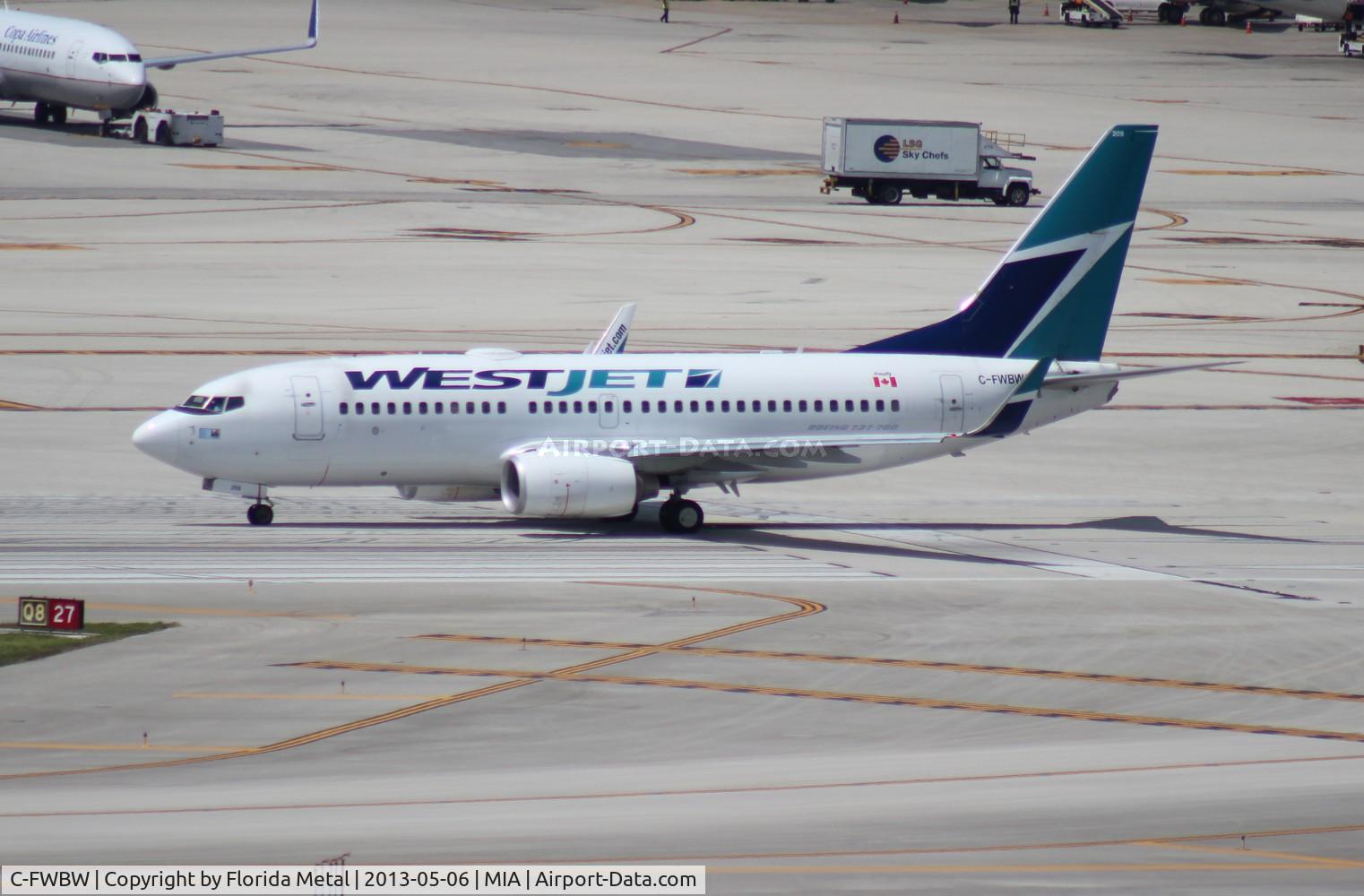 C-FWBW, 2003 Boeing 737-7CT C/N 33697, West Jet 737-700