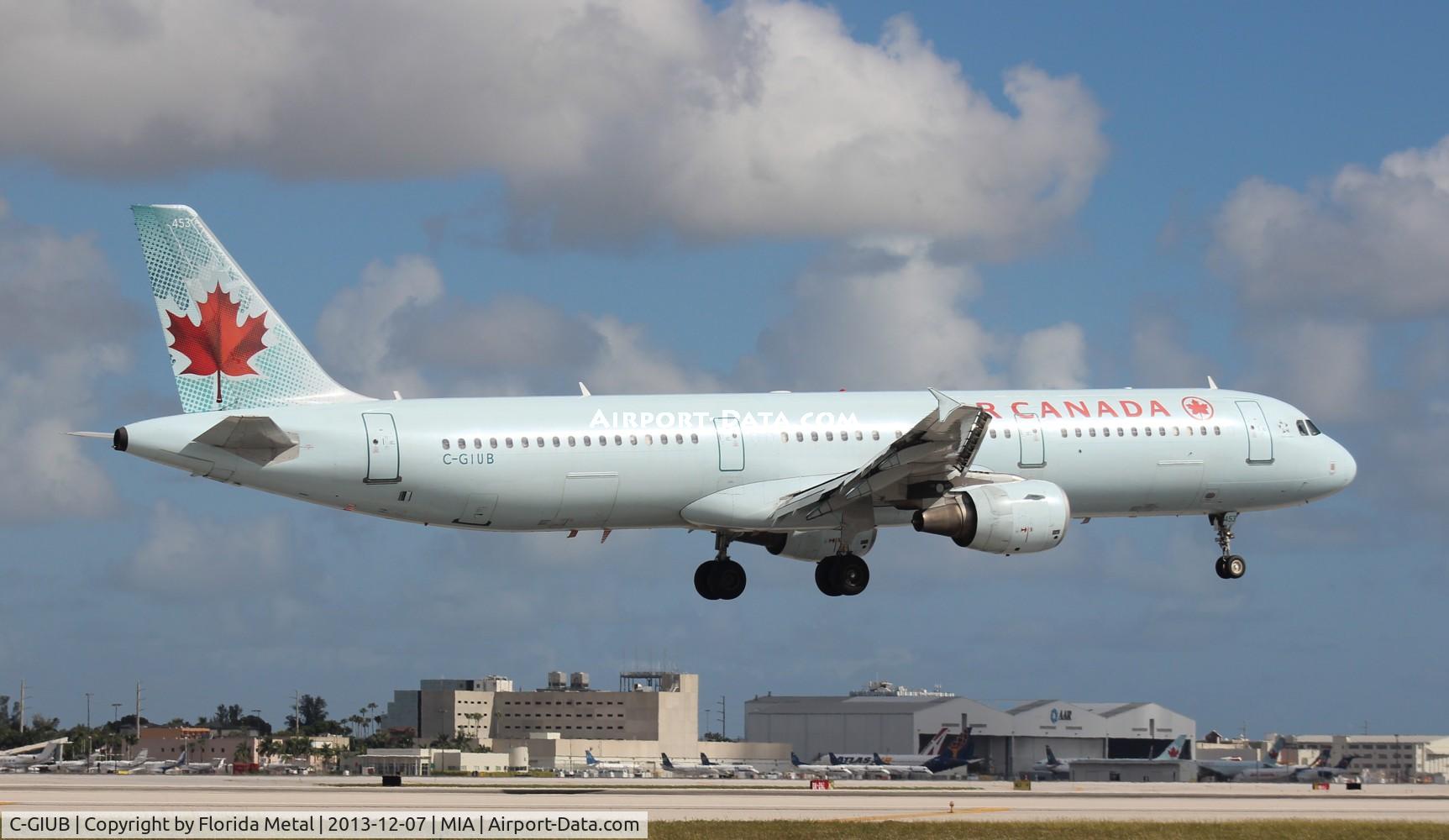 C-GIUB, 2001 Airbus A321-211 C/N 1623, Air Canada A321