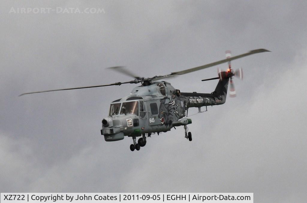 XZ722, 1980 Westland Lynx HMA.8SRU C/N 177, Arriving at Cobham