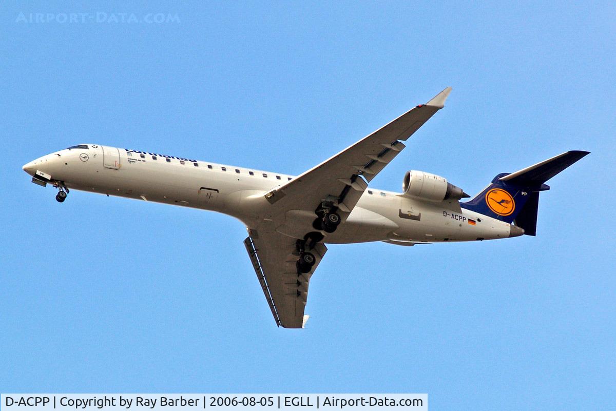 D-ACPP, 2003 Bombardier CRJ-701ER (CL-600-2C10) Regional Jet C/N 10086, Canadair CRJ-700 [10086] (Lufthansa Regional) Home~G 05/08/2006. On approach 27R.
