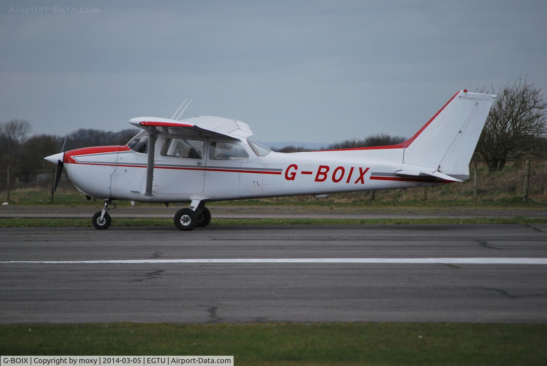 G-BOIX, 1979 Cessna 172N C/N 172-71206, Cessna 172N at Dunkeswell. Ex C-GMMX