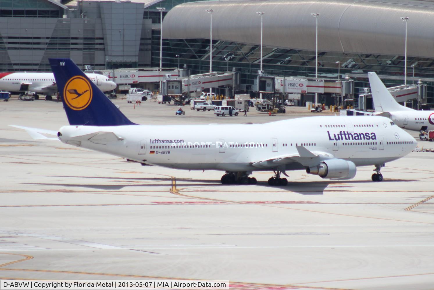 D-ABVW, 1999 Boeing 747-430 C/N 29493, Lufthansa 747-400