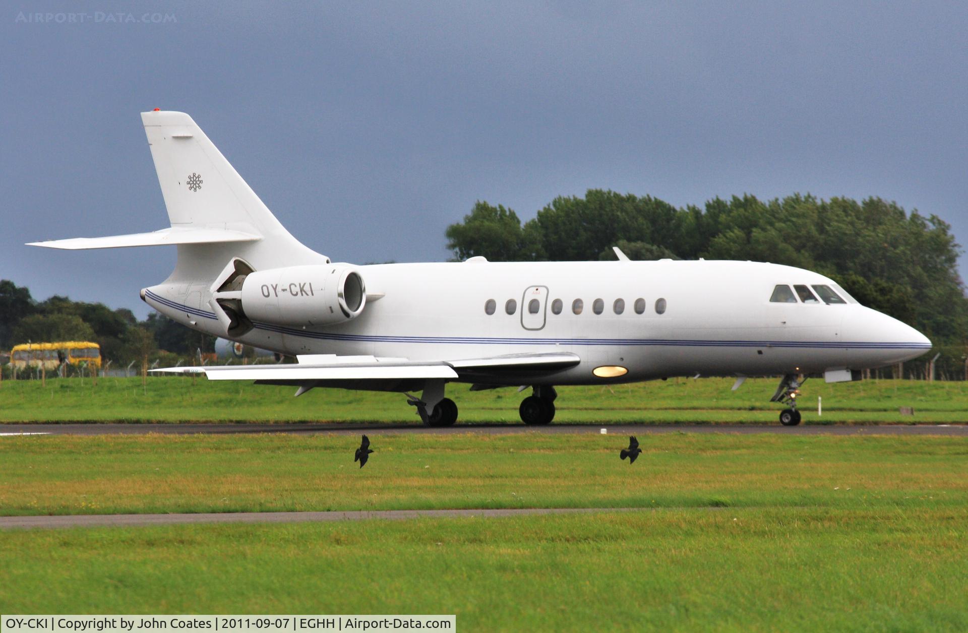 OY-CKI, 2001 Dassault Falcon 2000 C/N 154, Arriving on 26