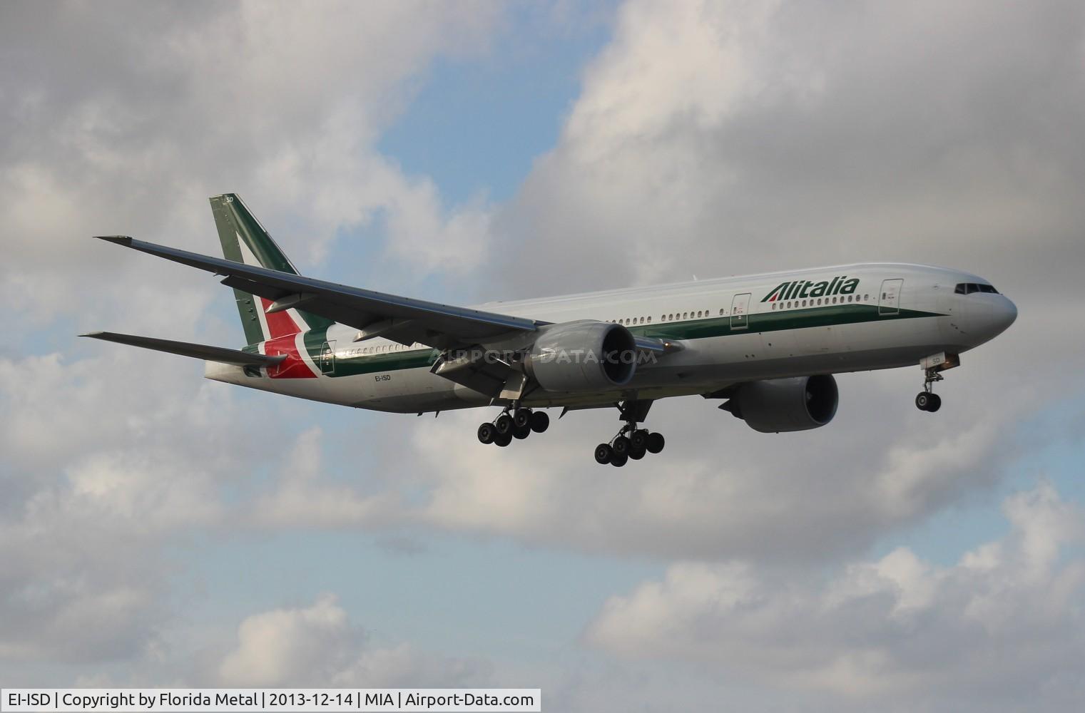 EI-ISD, 2003 Boeing 777-243/ER C/N 32860, Alitalia 777-200