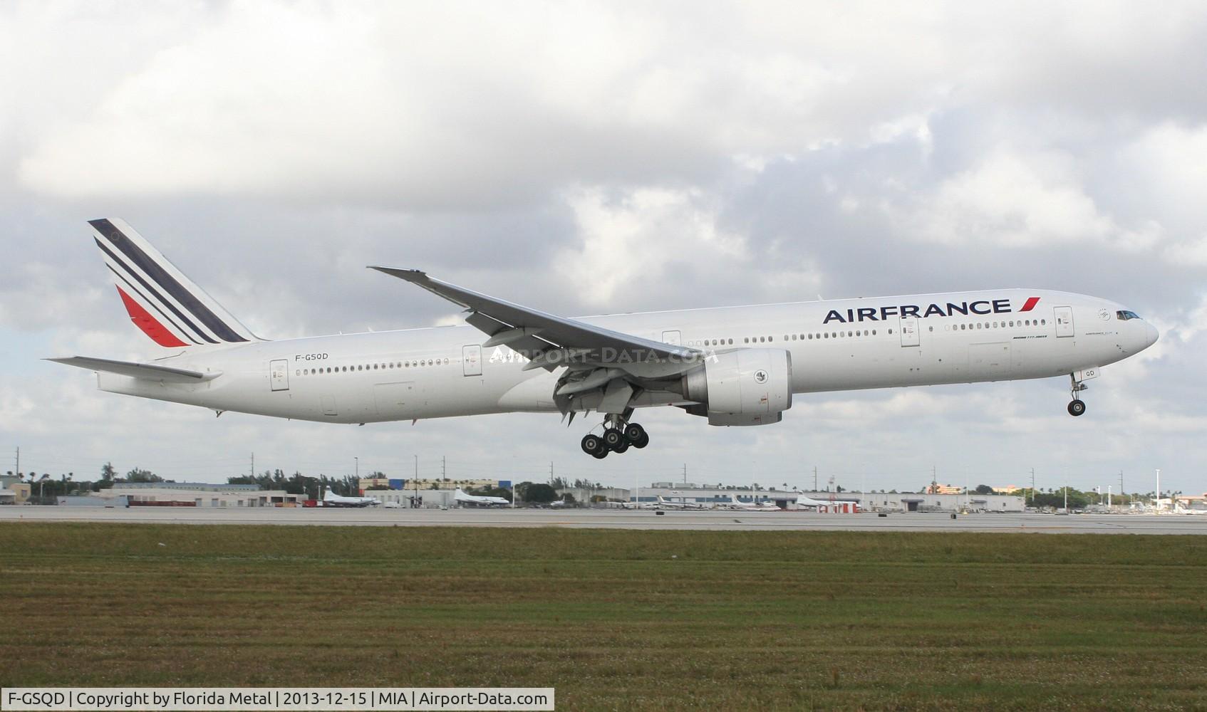 F-GSQD, 2004 Boeing 777-328/ER C/N 32726, Air France 777-300