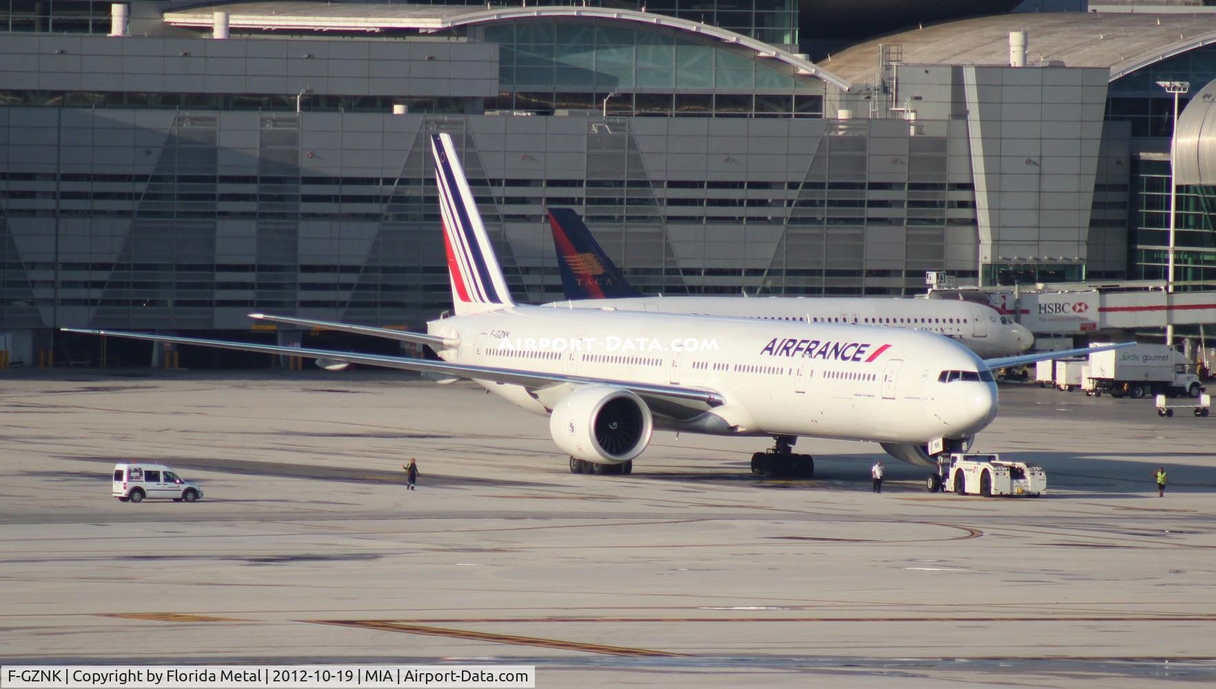 F-GZNK, 2011 Boeing 777-328/ER C/N 39971, Air France 777-300
