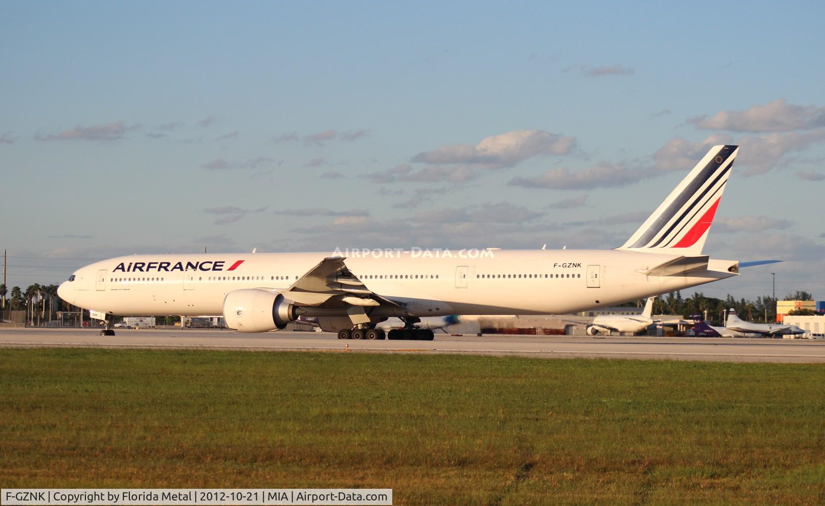 F-GZNK, 2011 Boeing 777-328/ER C/N 39971, Air France 777-300