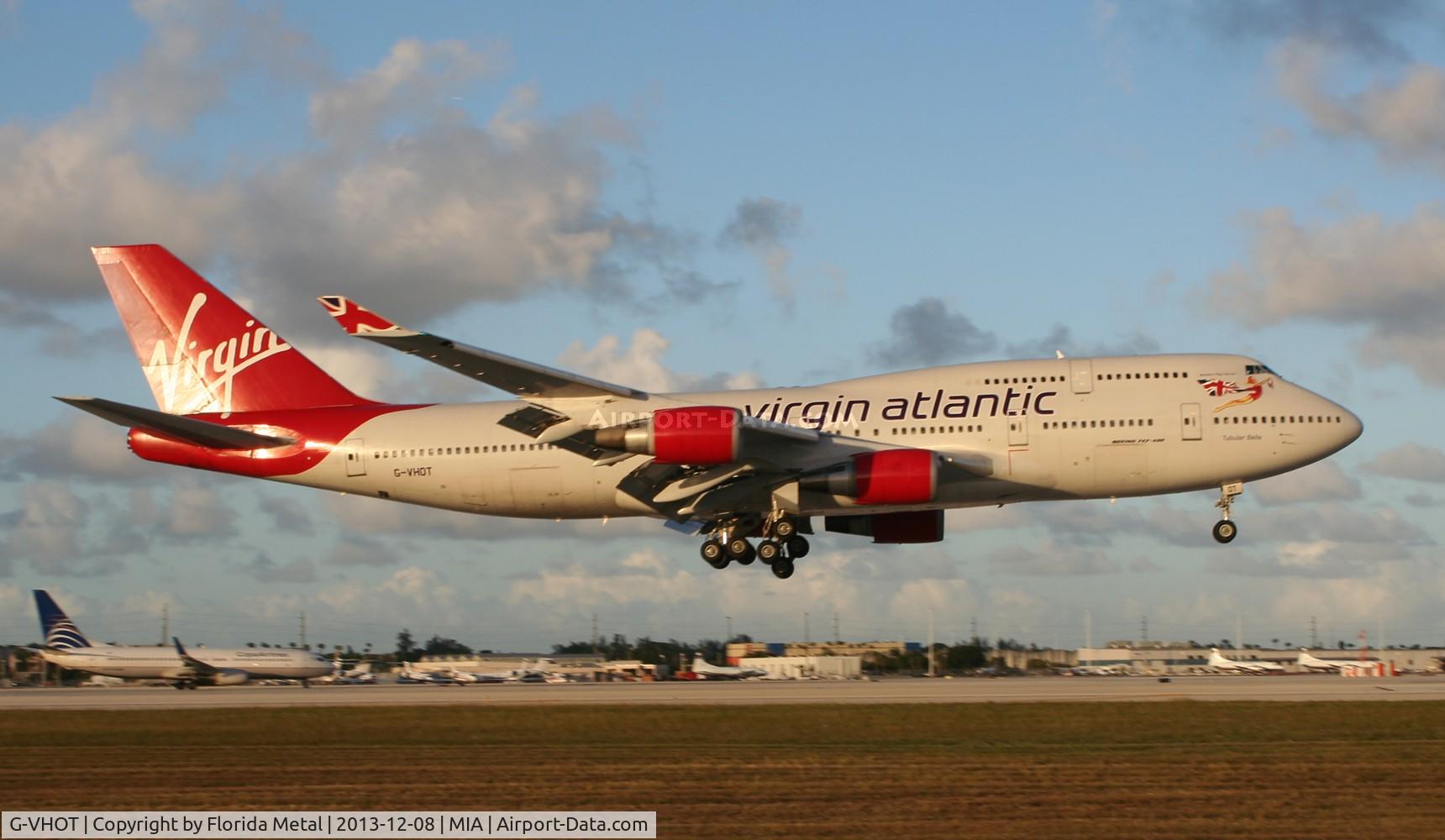 G-VHOT, 1994 Boeing 747-4Q8 C/N 26326, Virgin 747-400