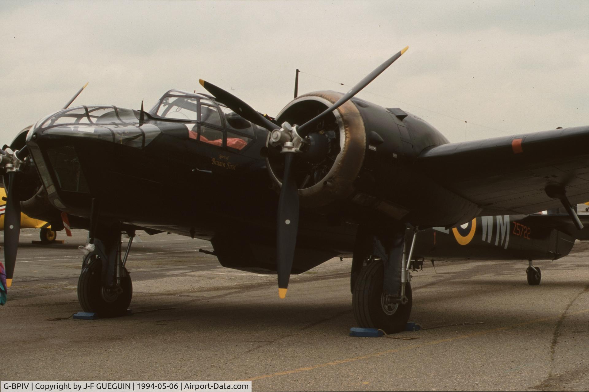 G-BPIV, 1943 Bristol 149 Bolingbroke Mk.IVT C/N 10201, On display at Paris-Le Bourget Airport (1er Salon de l'Aviation Ancienne, 1994), painted with serial Z5722 / code WM-Z, RAF 68 squadron, 1941.