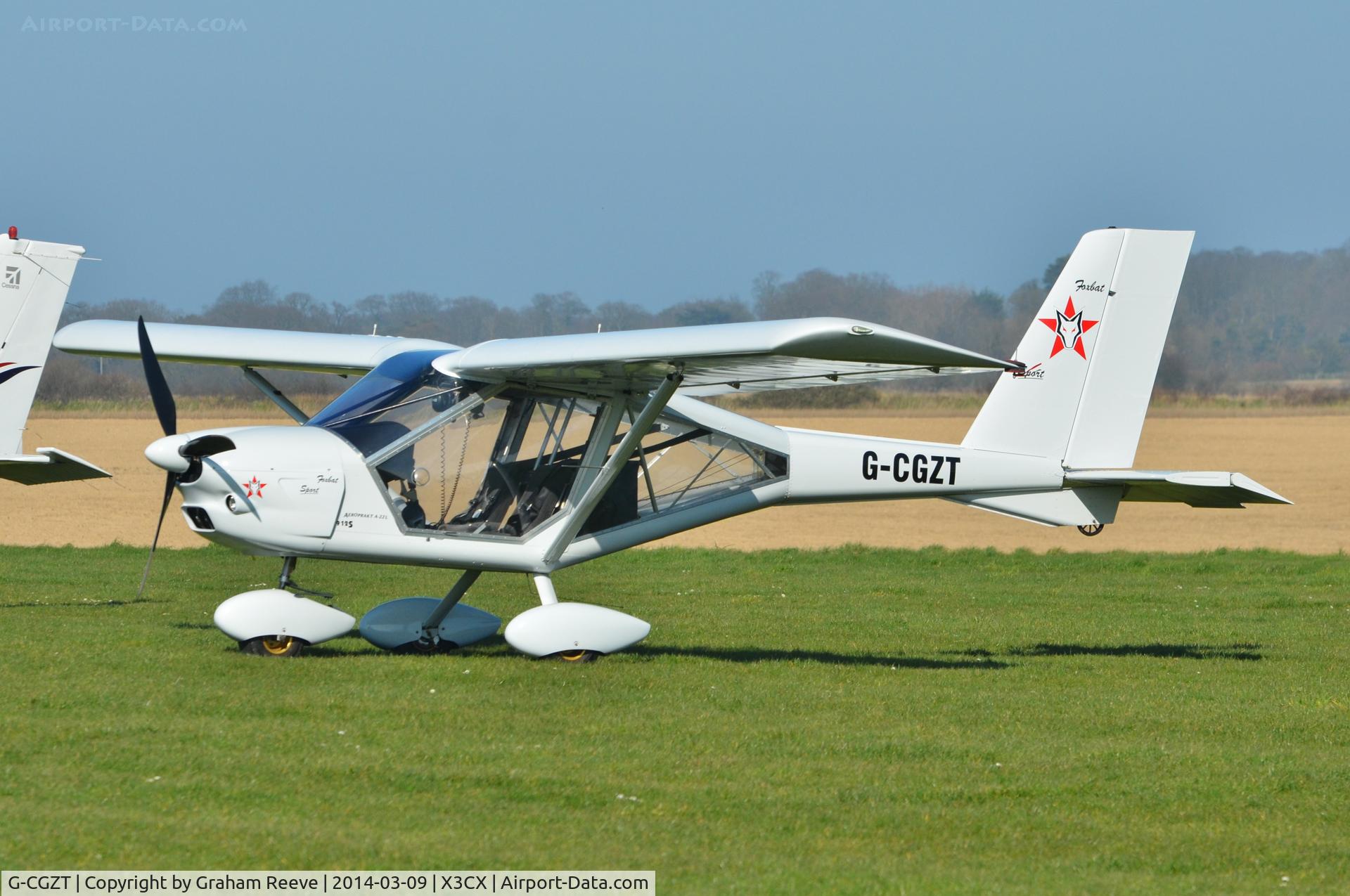 G-CGZT, 2012 Aeroprakt A-22L Foxbat C/N LAA 317A-15084, Parked at Northrepps.