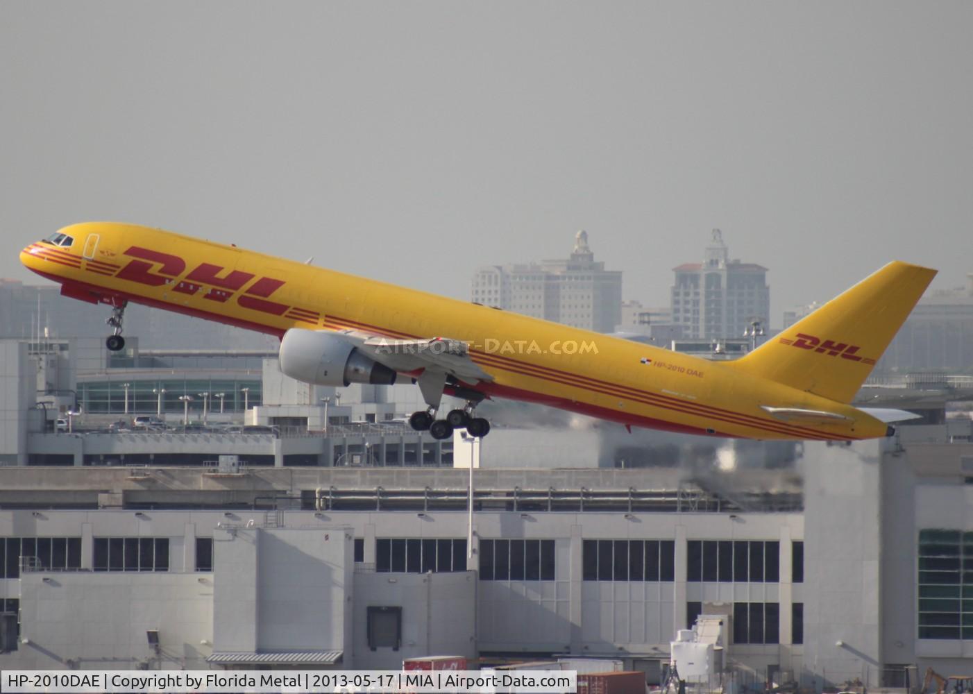 HP-2010DAE, 1999 Boeing 757-27A C/N 29610, DHL Aero Expreso 757-200