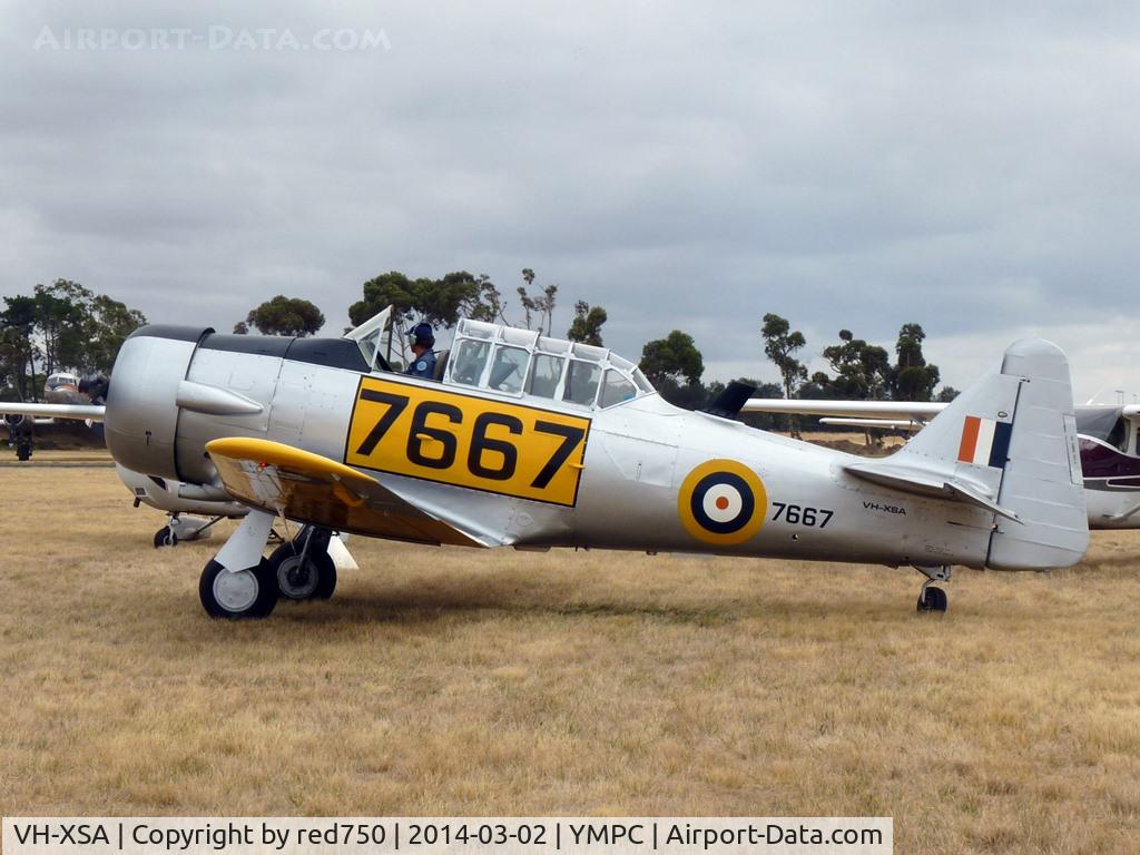VH-XSA, 1944 North American SNJ-4 Texan C/N 88-09857, Harvard at the RAAF100th Anniversary Airshow, Pt Cook, March 2, 2014