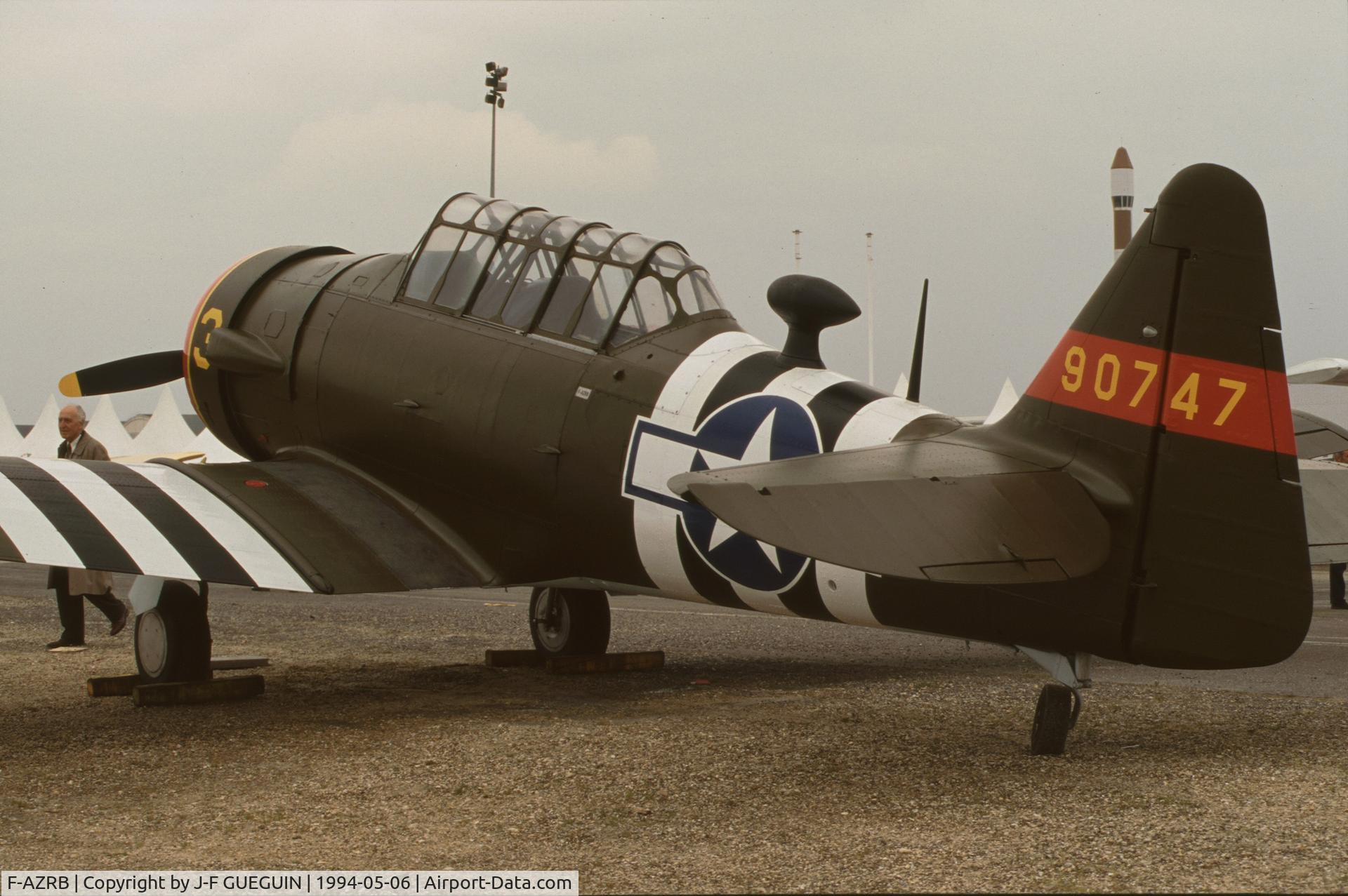 F-AZRB, North American SNJ-5 Texan Texan C/N 88-17955, On display at Paris-Le Bourget Airport (1er Salon de l'Aviation Ancienne, 1994).