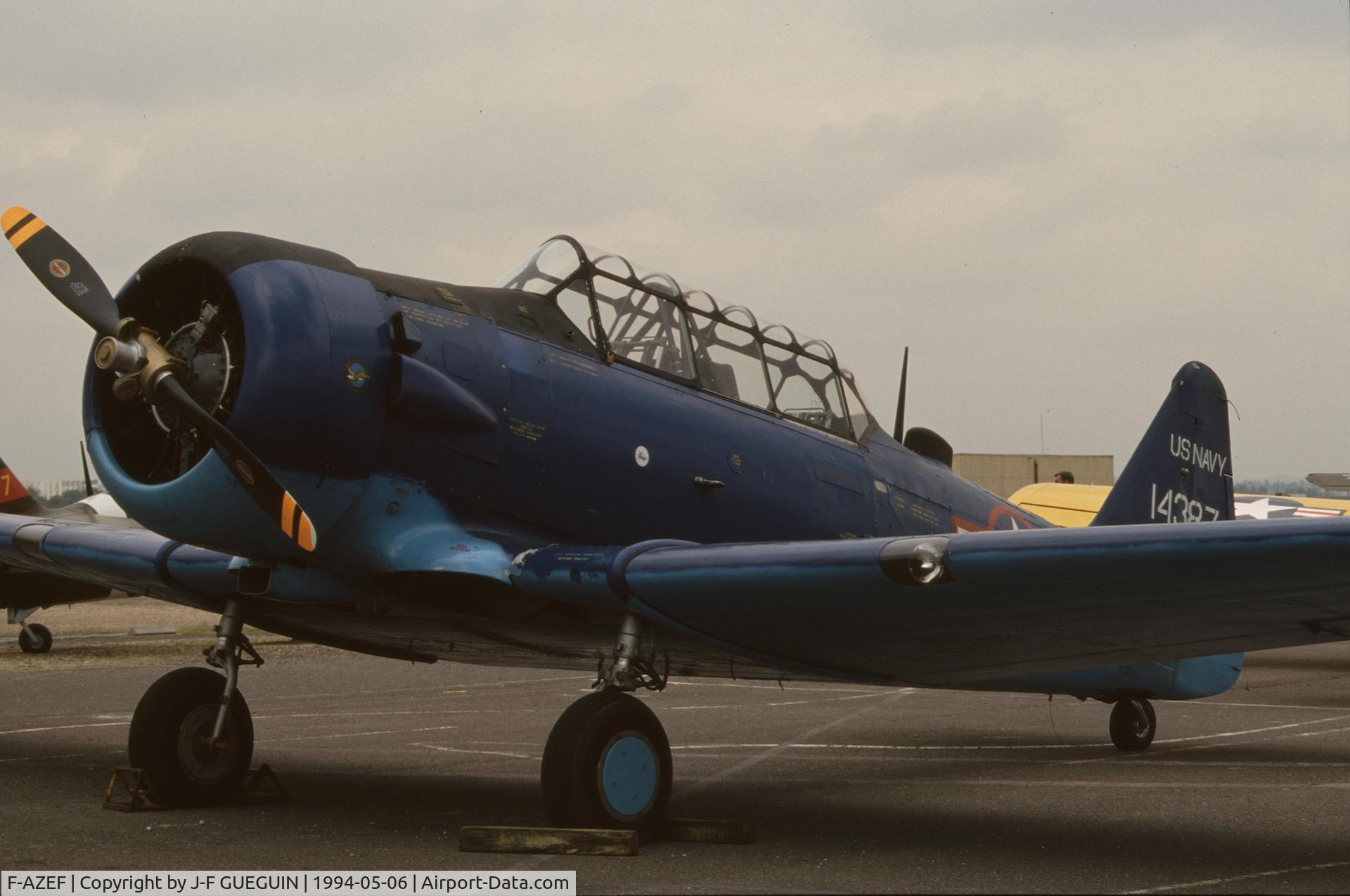 F-AZEF, North American T-6G Texan C/N 182-074, On display at Paris-Le Bourget Airport (1er Salon de l'Aviation Ancienne, 1994) (aircraft c/n 182-074, serial 51-14387 (ex-AT-6 rebuilt to standard T-6G))