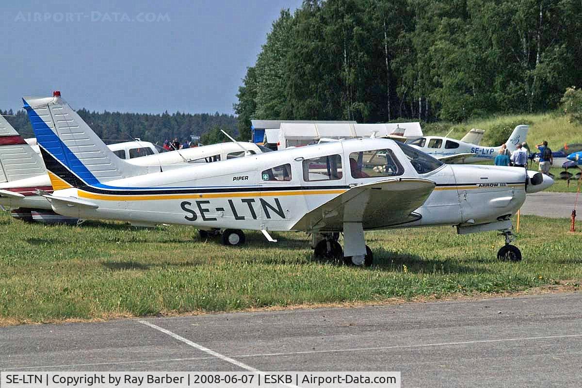 SE-LTN, Piper PA-28R-201 Cherokee Arrow III C/N 28R-7837229, Piper PA-28R-201 Arrow III [28R-7837229] Stockholm-Barkarby~SE 07/06/2008