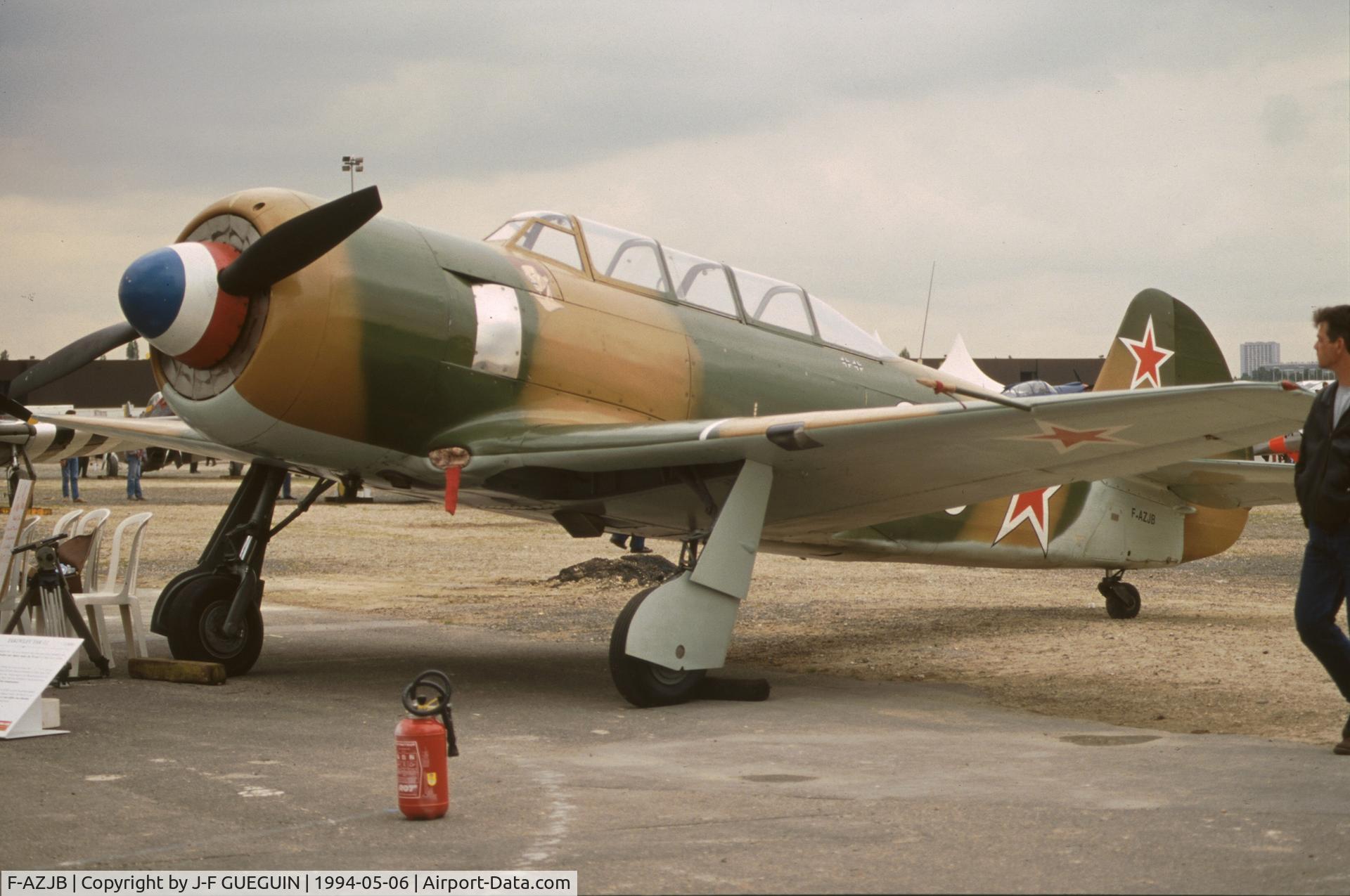 F-AZJB, Let C-11 (Yak-11) C/N 25 III/03, On display at Paris-Le Bourget Airport (1er Salon de l'Aviation Ancienne, 1994).