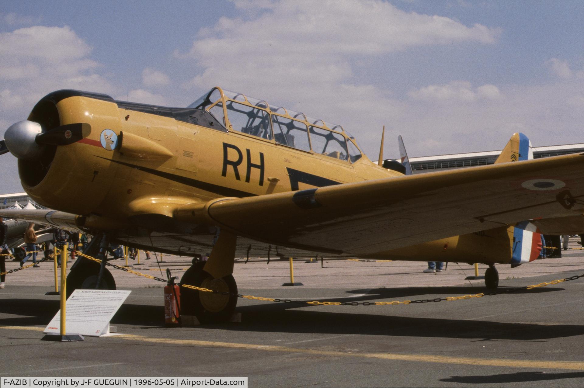 F-AZIB, North American T-6G Texan C/N 182-585, On display at Paris-Le Bourget Airport (Salon des Avions de Légende, 1996) (ex-AT-6D-NT c/n 88-17018, serial 42-85237 rebuilt to standard T-6G with c/n 182-585 and serial 51-14898).