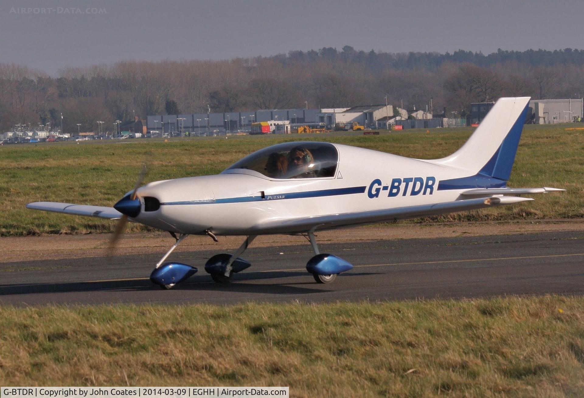 G-BTDR, 1995 Aero Designs Pulsar C/N PFA 202-11962, Resident taxiing in