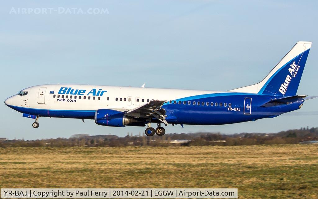 YR-BAJ, Boeing 737-430 C/N 27002, Boeing 737-430, c/n 27002 Landing runway 26 Luton