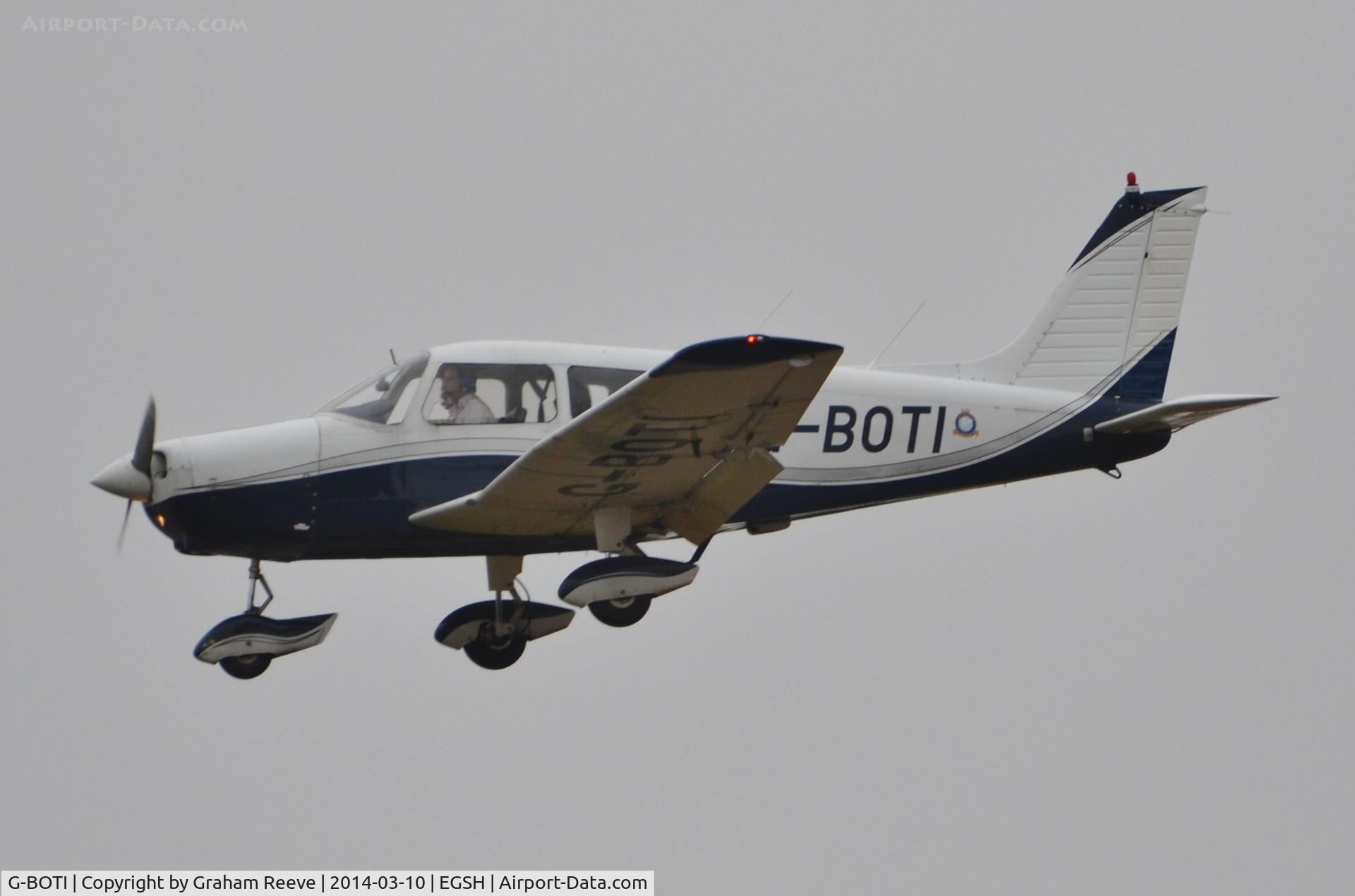 G-BOTI, 1975 Piper PA-28-151 Cherokee Warrior C/N 28-7515251, About to land on runway 