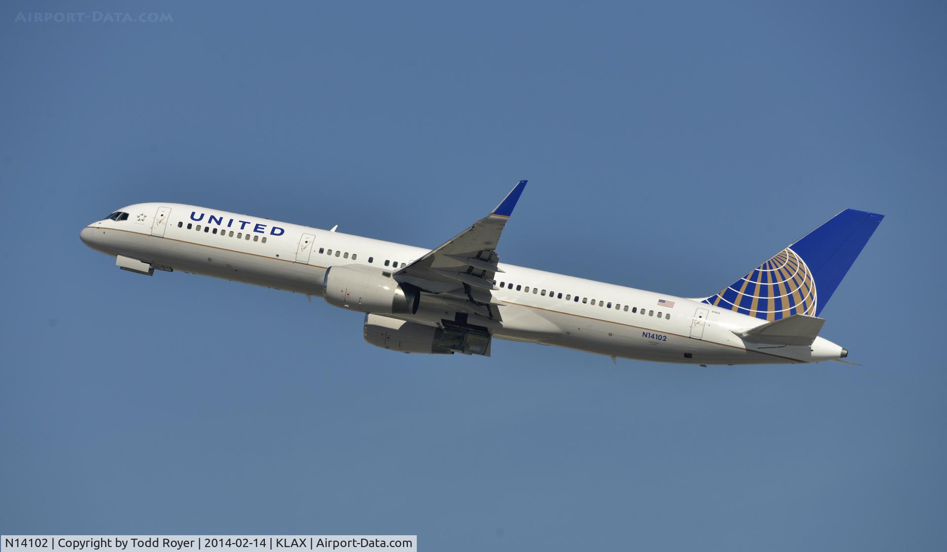 N14102, 1994 Boeing 757-224 C/N 27292, Departing LAX on 25R