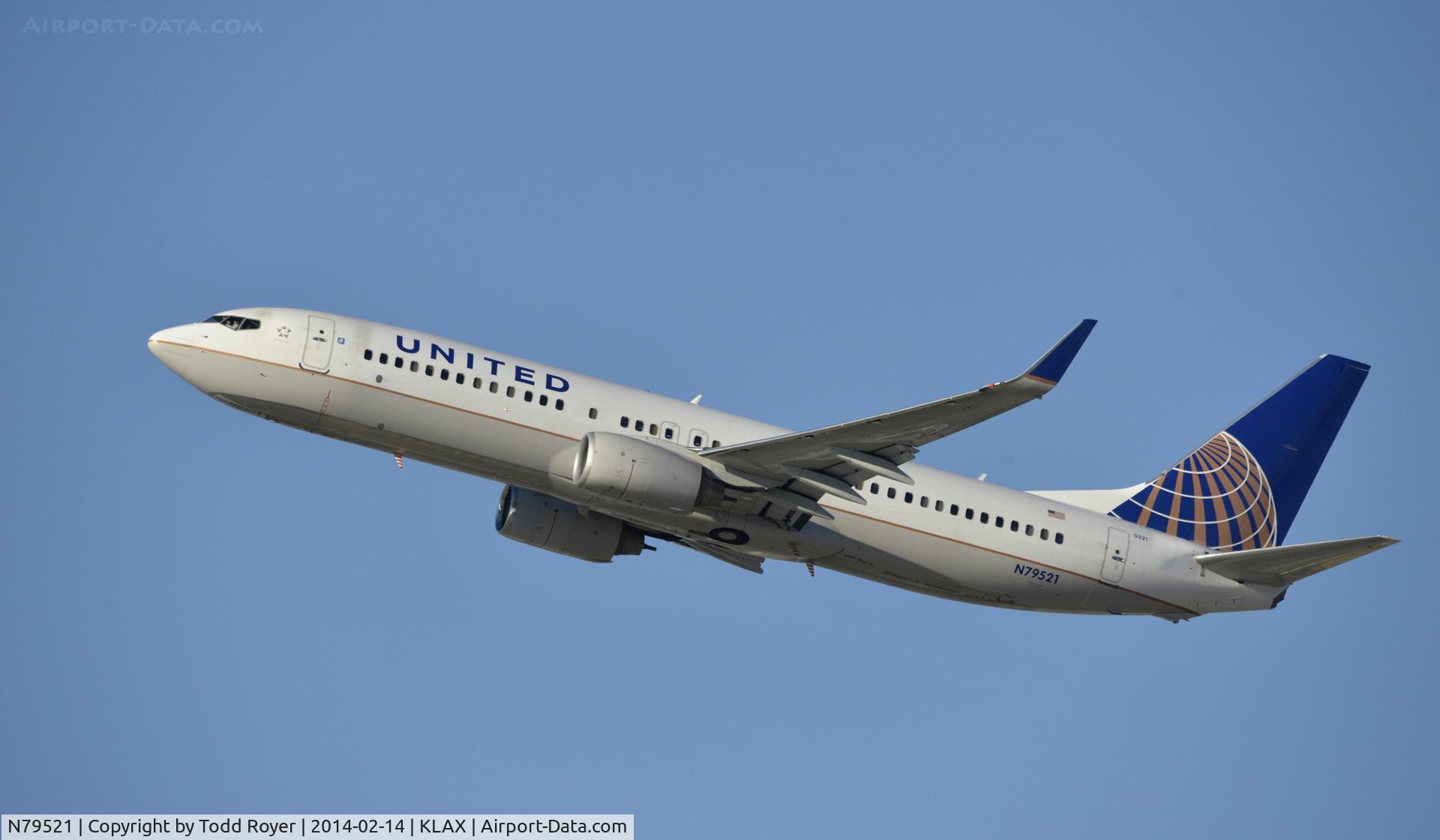 N79521, 2010 Boeing 737-824 C/N 31662, Departing LAX on 25R