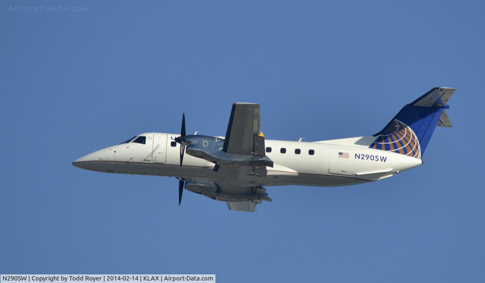 N290SW, 1996 Embraer EMB-120ER Brasilia C/N 120317, Departing LAX on 25R