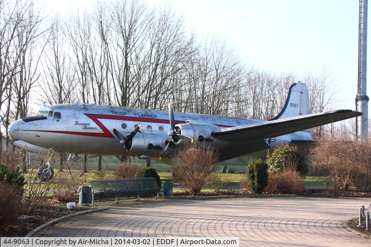 44-9063, 1944 Douglas C-54E Skymaster (DC-4) C/N 27289, USAF United States Air Force