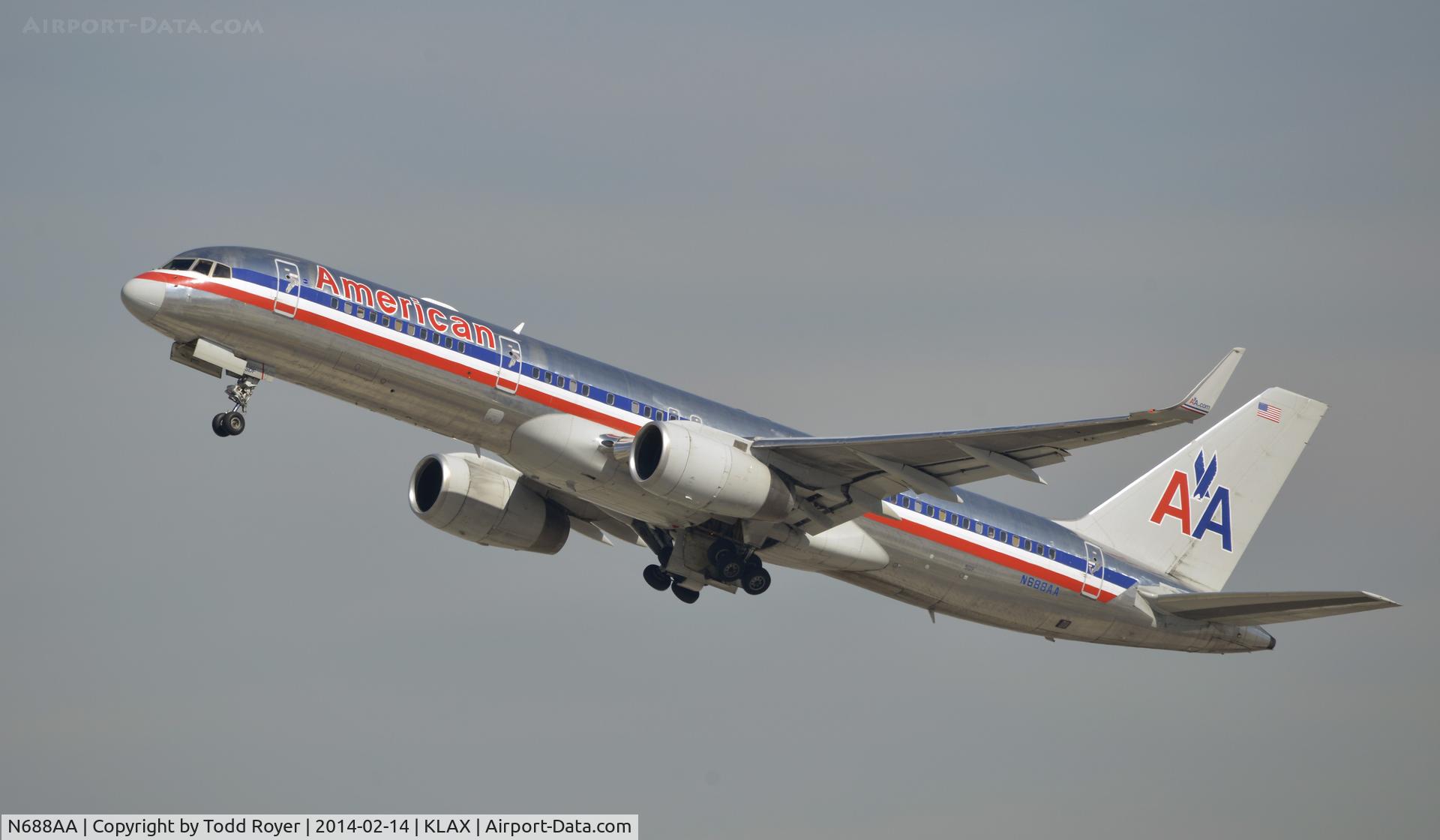 N688AA, 1993 Boeing 757-223 C/N 25730, Departing LAX on 25R