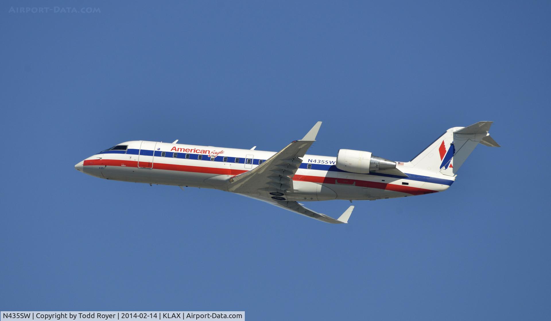 N435SW, 2001 Bombardier CRJ-200LR (CL-600-2B19) C/N 7555, Departing LAX on 25R