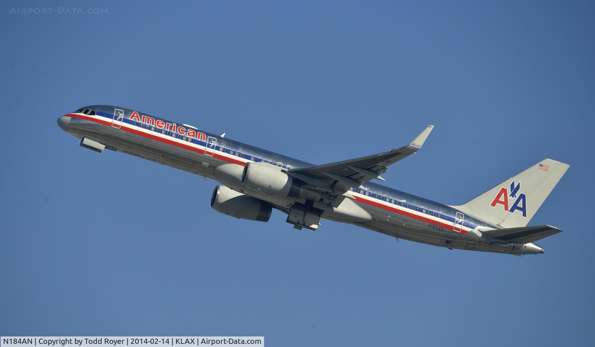 N184AN, 1999 Boeing 757-223 C/N 29594, Departing LAX on 25R