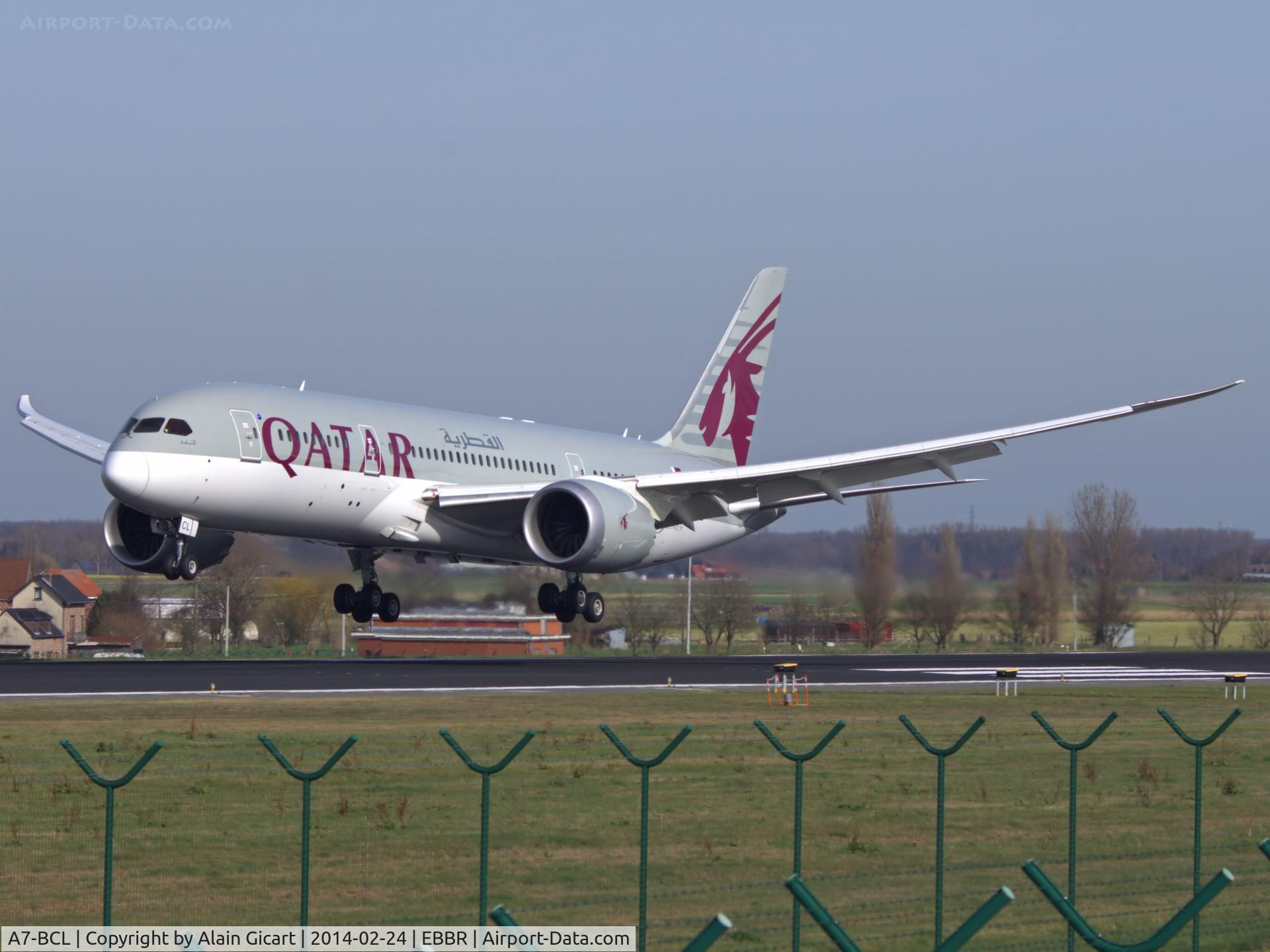 A7-BCL, 2012 Boeing 787-8 Dreamliner C/N 38330, Landing
