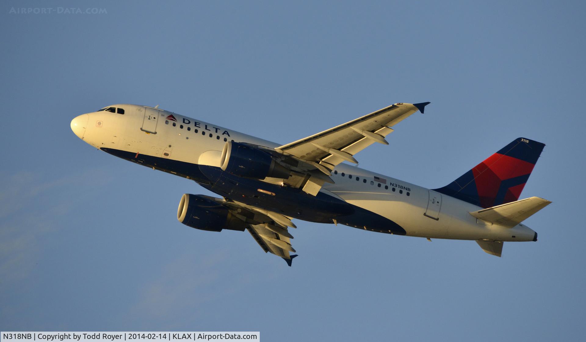 N318NB, 2000 Airbus A319-114 C/N 1325, Departing LAX on 25R
