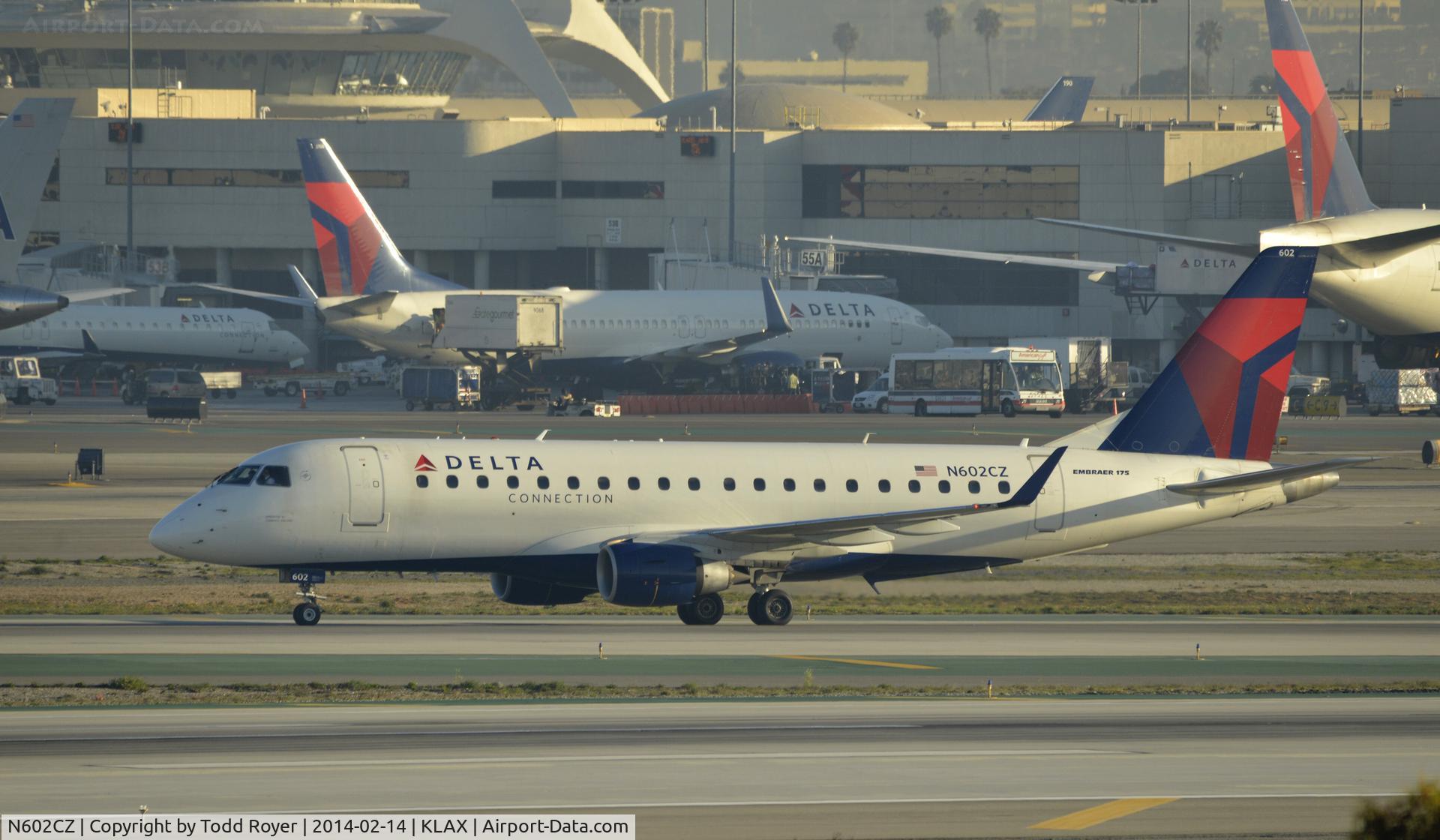 N602CZ, 2007 Embraer 175LR (ERJ-170-200LR) C/N 17000171, Taxiing to gate at LAX