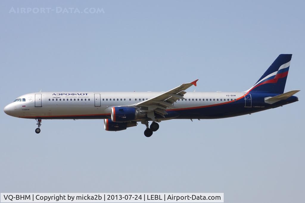 VQ-BHM, 2010 Airbus A321-211 C/N 4500, Landing