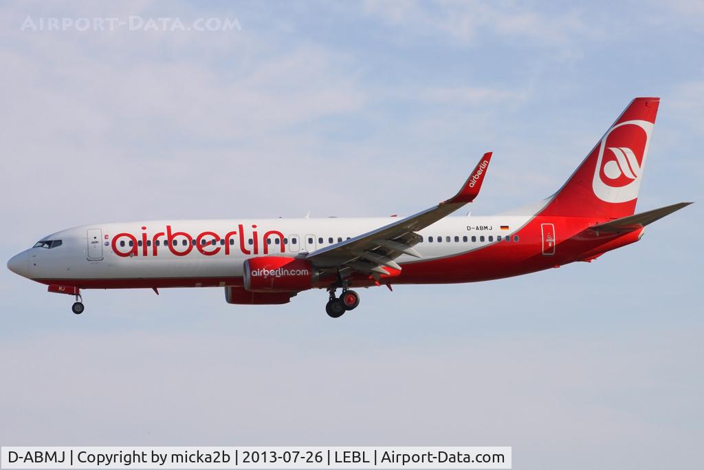 D-ABMJ, 2012 Boeing 737-86J C/N 36872, Landing
