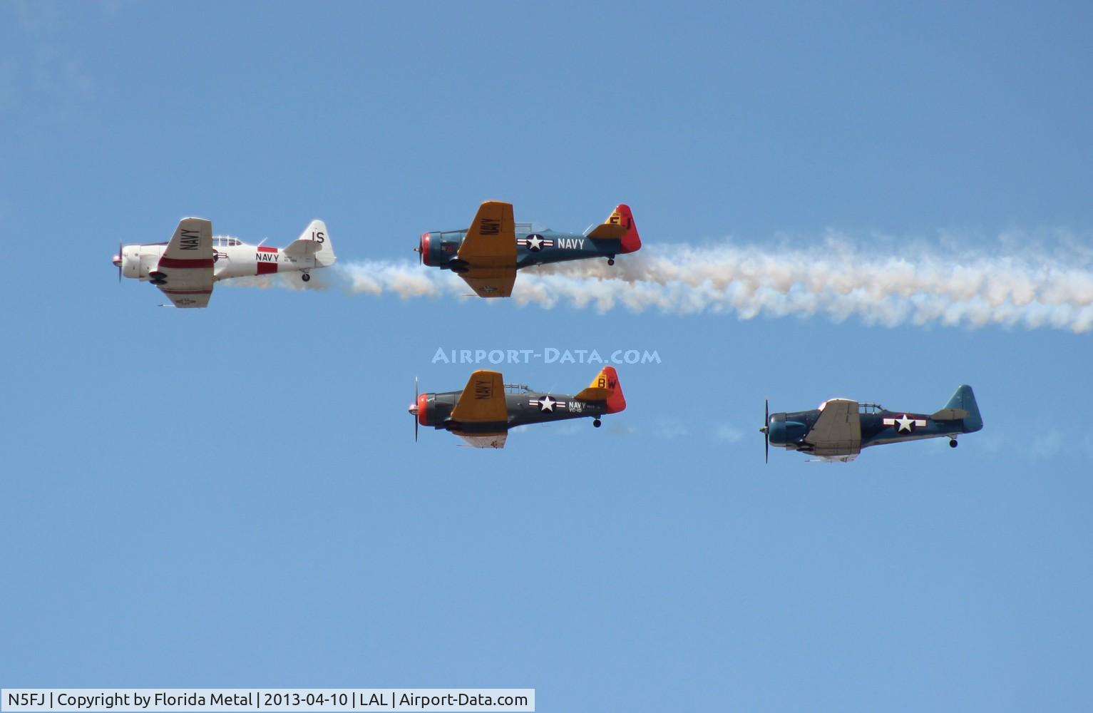 N5FJ, North American AT-6 C/N 88-14705, Formation of SNJs and T-6s