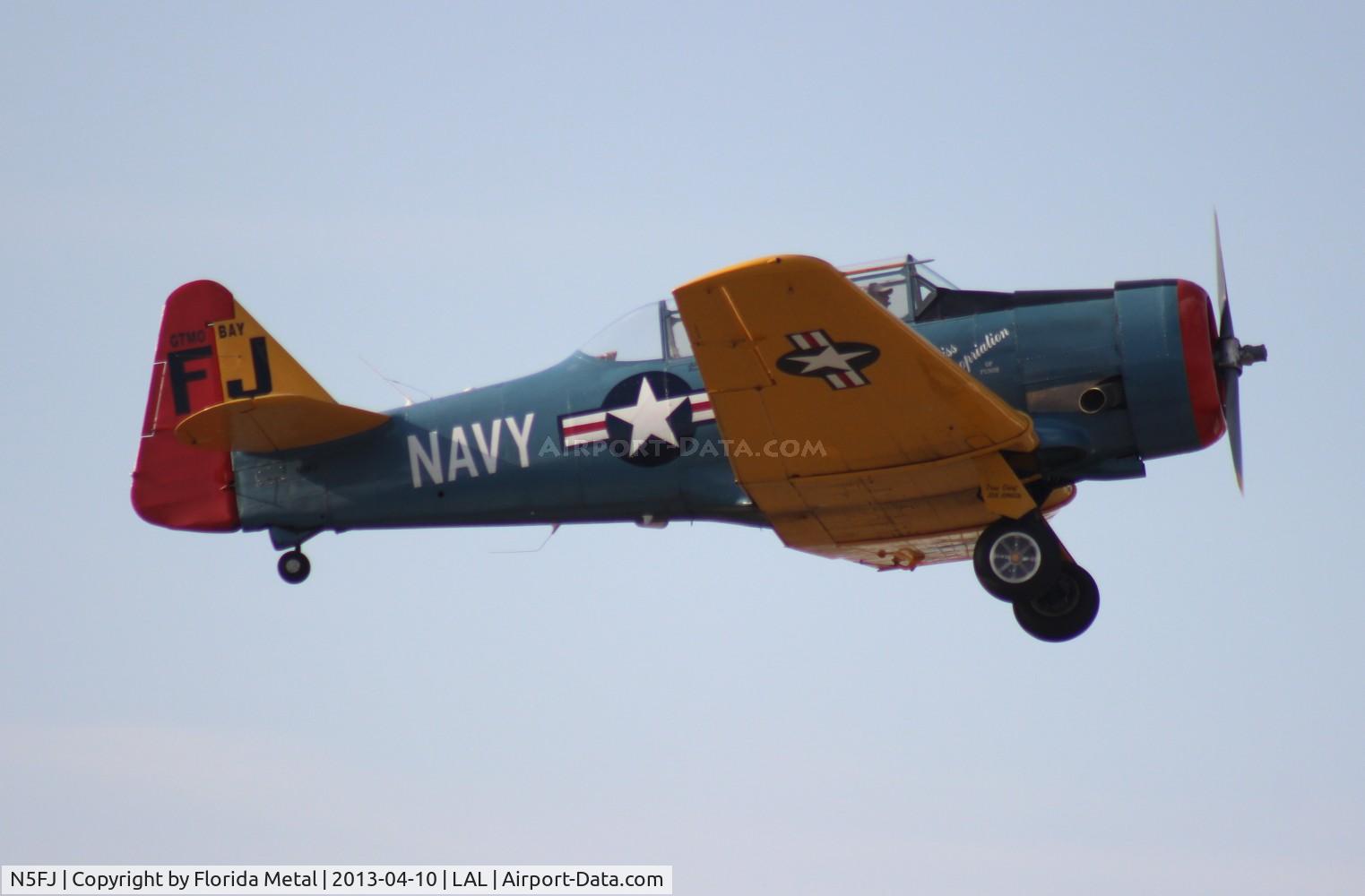 N5FJ, North American AT-6 C/N 88-14705, AT-6 painted as an SNJ