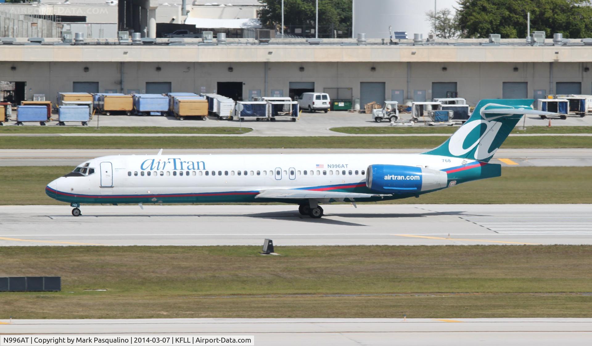 N996AT, 2002 Boeing 717-200 C/N 55140, Boeing 717-200