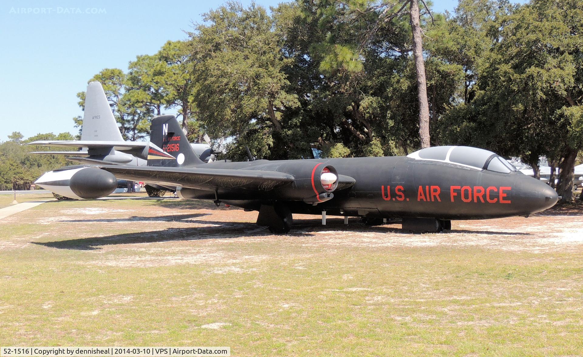 52-1516, 1952 Martin EB-57B Canberra C/N 099, 1952 MARTIN EB-57B-MA CANBERRA